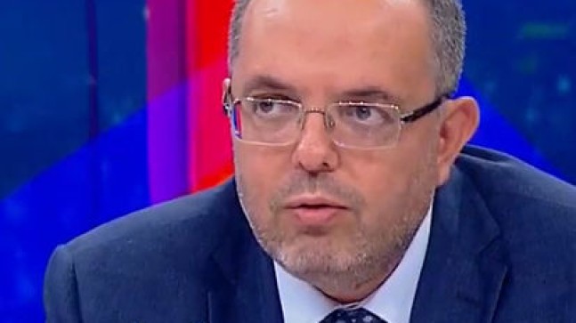 Prof. Erhan Afyoncu: Fatih, Ayasofya’daki mermeri sökmeye çalışan yeniçeriyi azarlamıştı!
