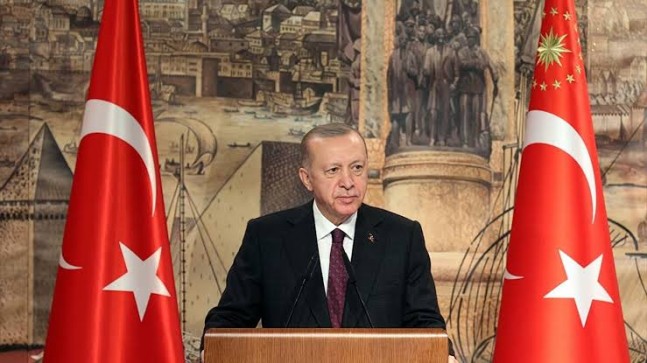 Başkan Erdoğan canlı yayında soruları yanıtladı.