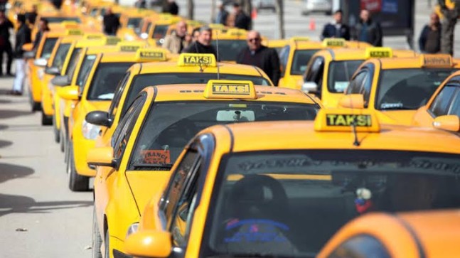 İstanbul’da taksici Fransız kadın turisti önce kaçırdı, sonra darbetti.